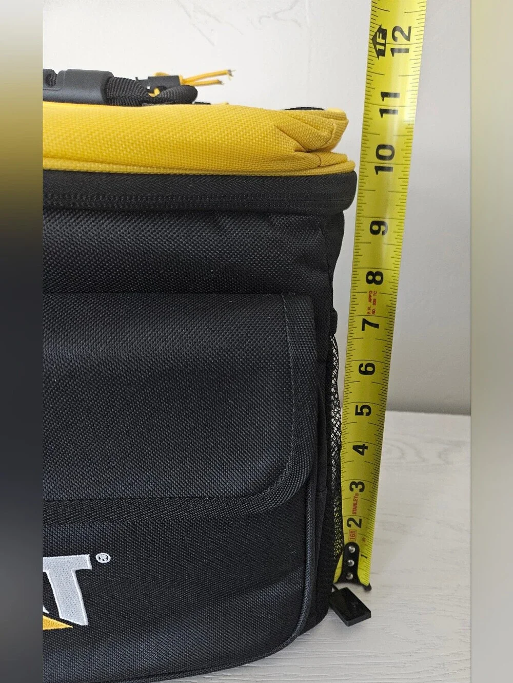 Caterpillar CAT Black/Yellow 10-Can Bungee Lunch Cooler Insulated Bag New